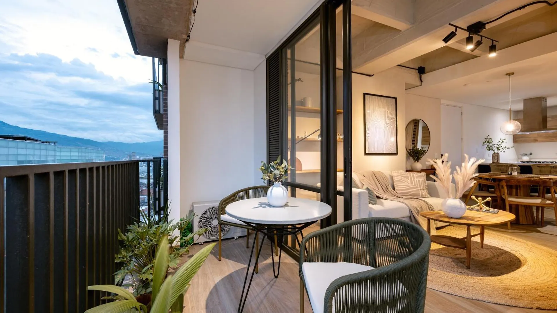 Brand New Loft 1Br Balcony Apartment Medellin 0*,  Colombia